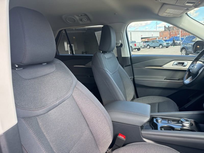 New 2026 Ford Explorer Active AWD/4WD image 18