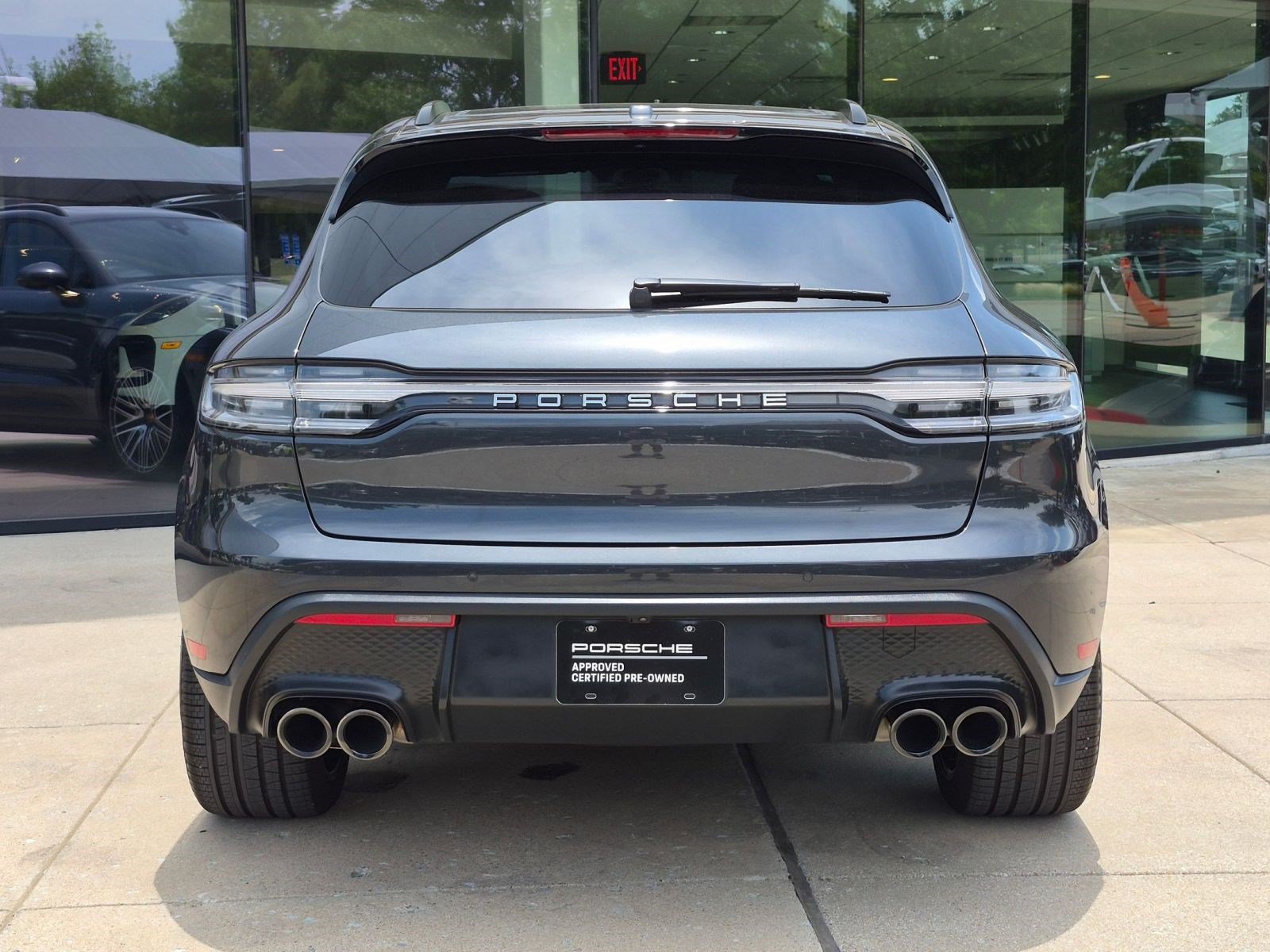 Certified 2026 Porsche Macan AWD/4WD image 10