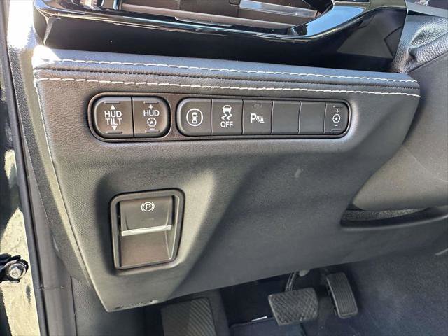 Used 2023 Acura MDX Advance Package image 23