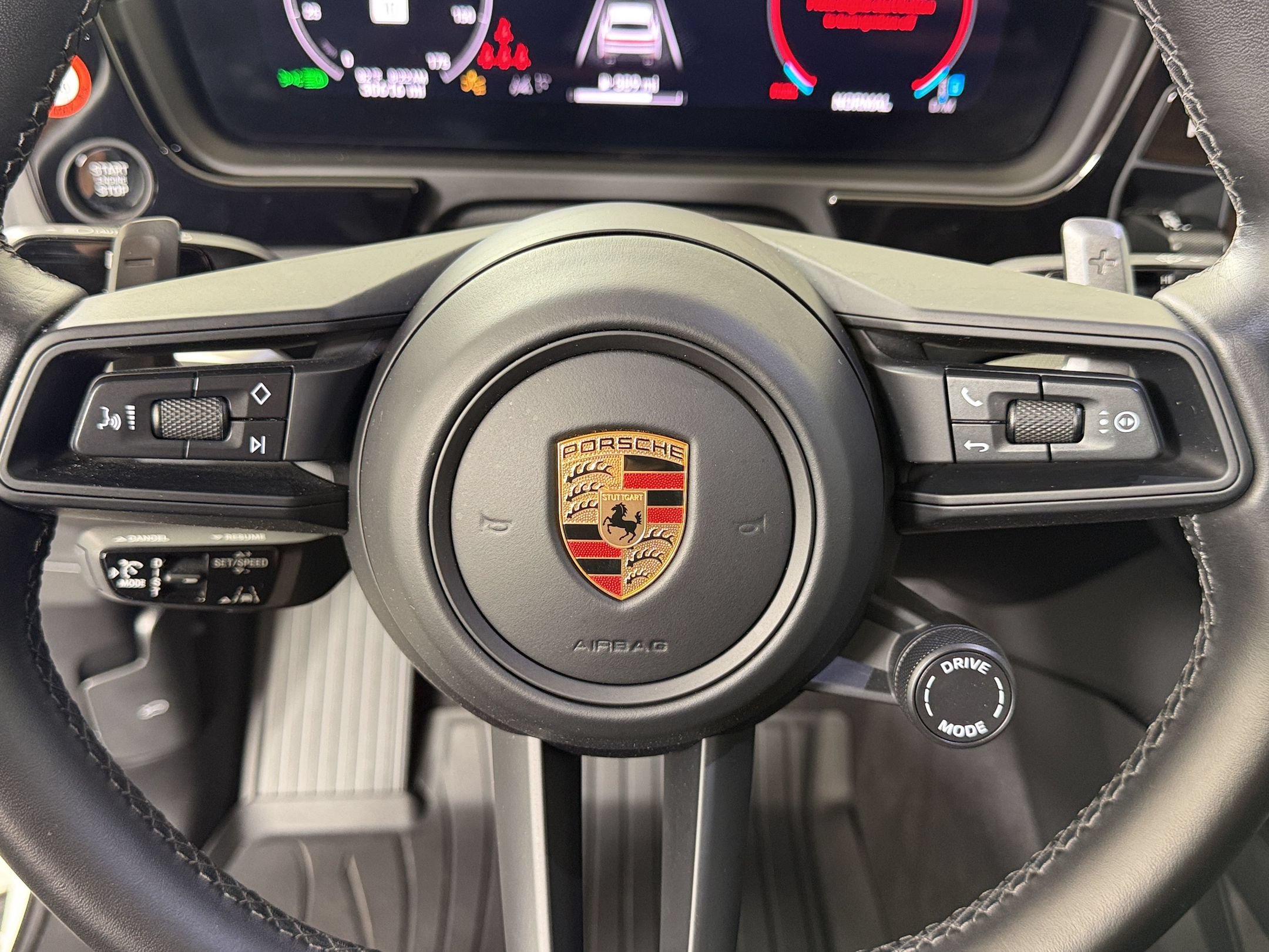 Certified 2024 Porsche Cayenne AWD/4WD image 13