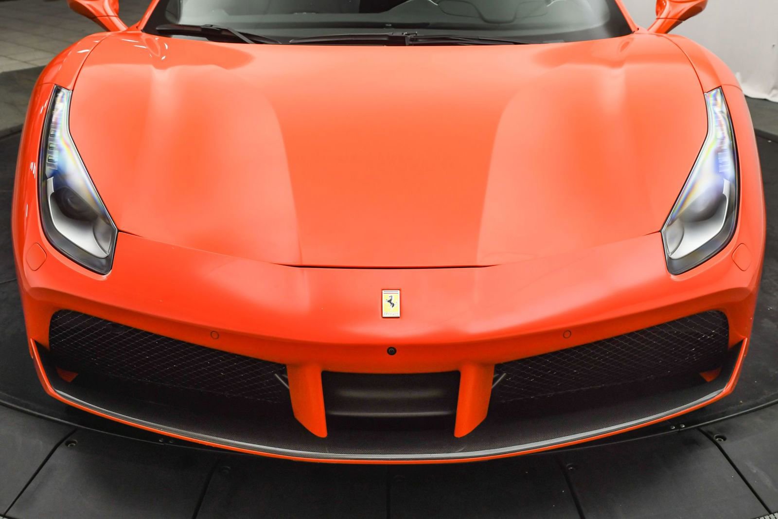 Used 2019 Ferrari 488 Spider image 27