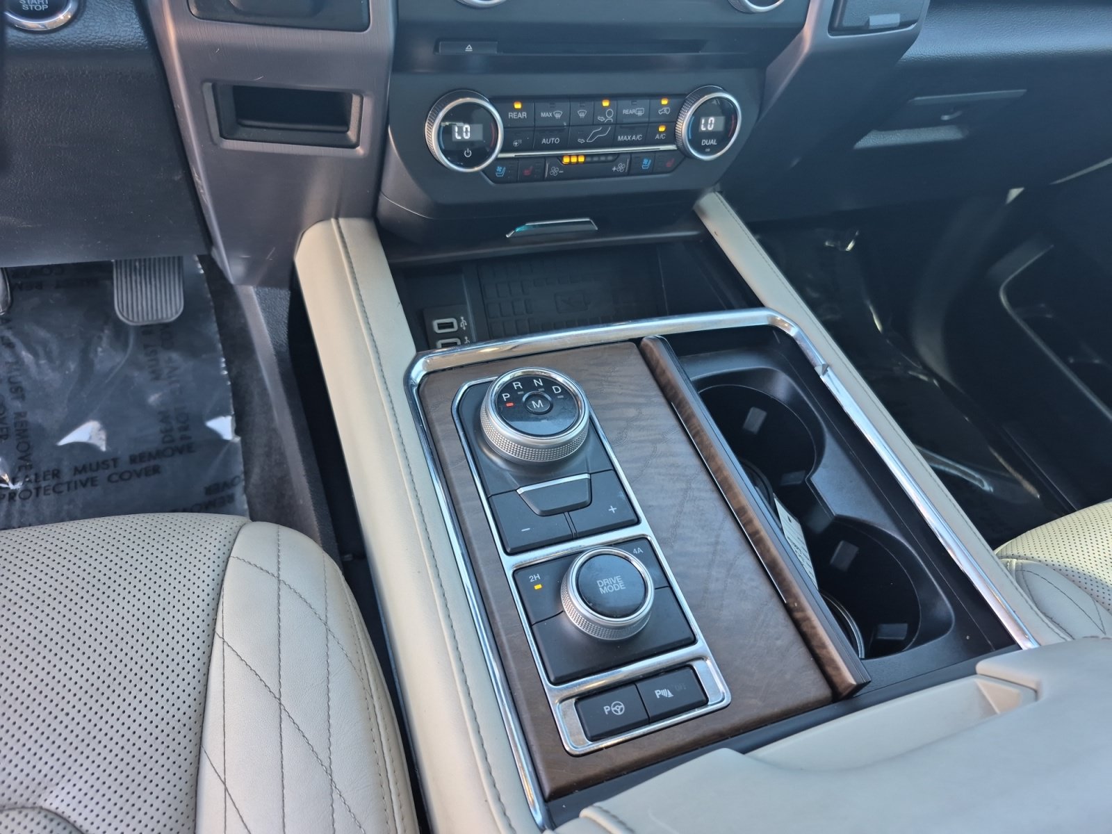 Used 2018 Ford Expedition Platinum AWD/4WD image 12