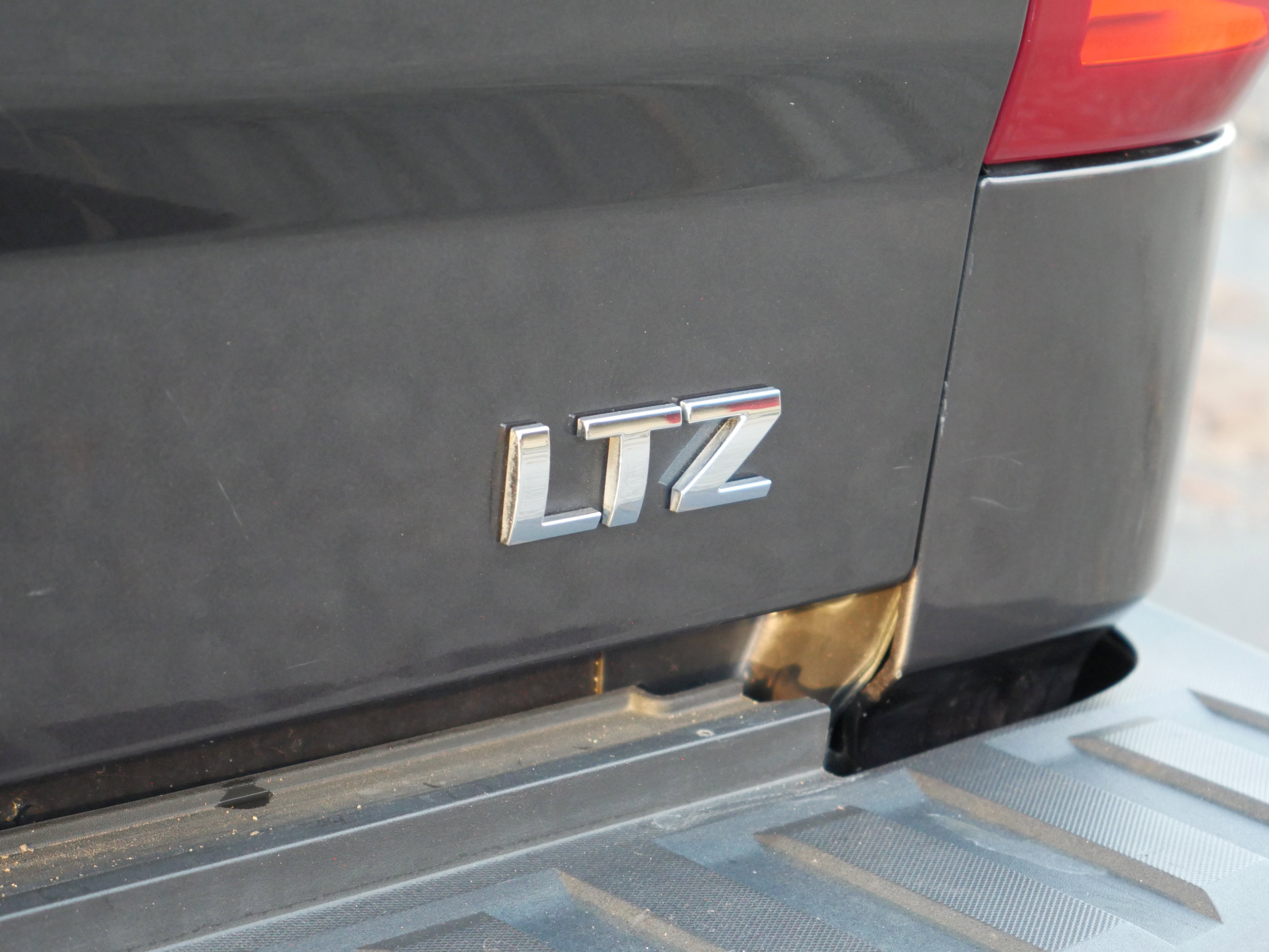 Used 2016 Chevrolet Silverado 1500 LTZ Z71 w/ LTZ Plus Package image 22