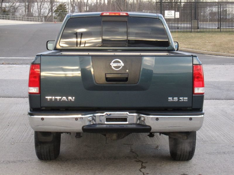 Used 2005 Nissan Titan SE AWD/4WD image 15