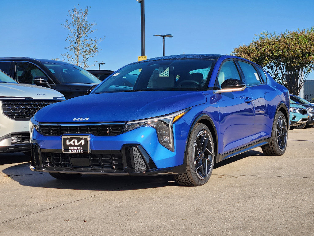 New 2025 Kia K4 GT-Line w/ GT-Line Premium Package image 2