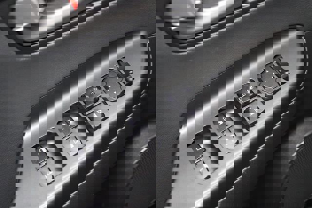 Used 2020 Hyundai Kona Limited image 10