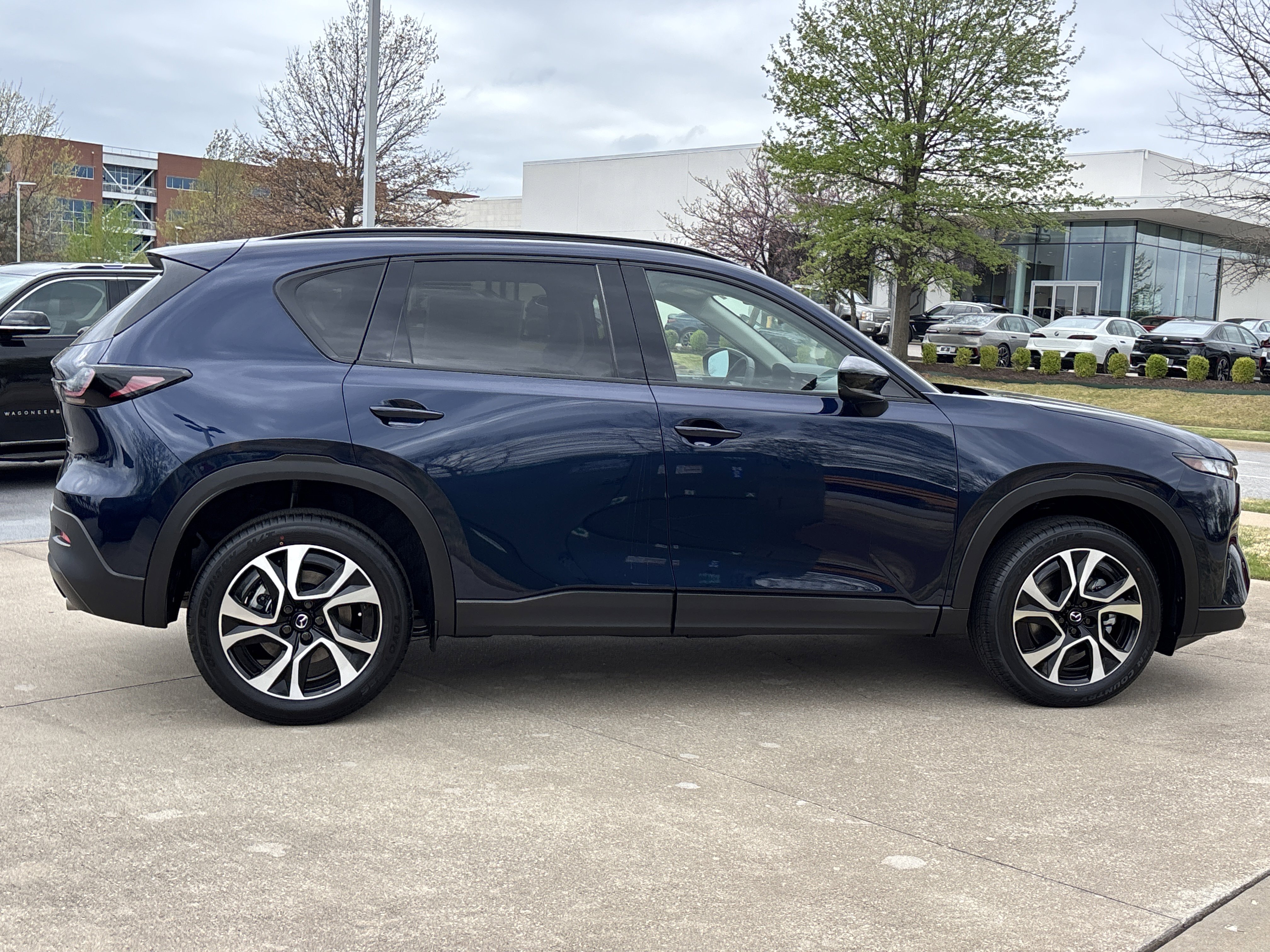 New 2026 MAZDA CX-5 Preferred image 2