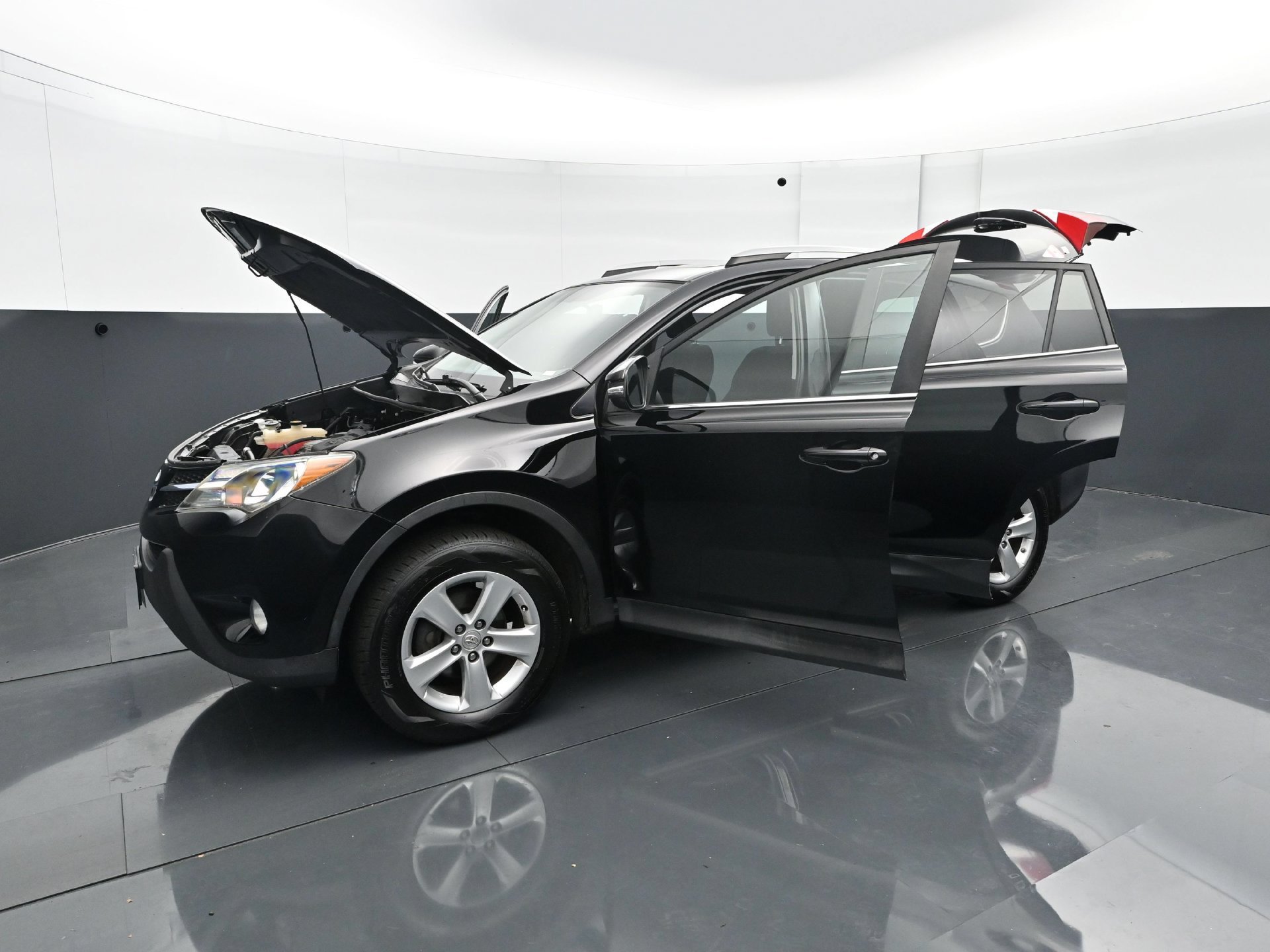 Used 2014 Toyota RAV4 XLE AWD/4WD image 29