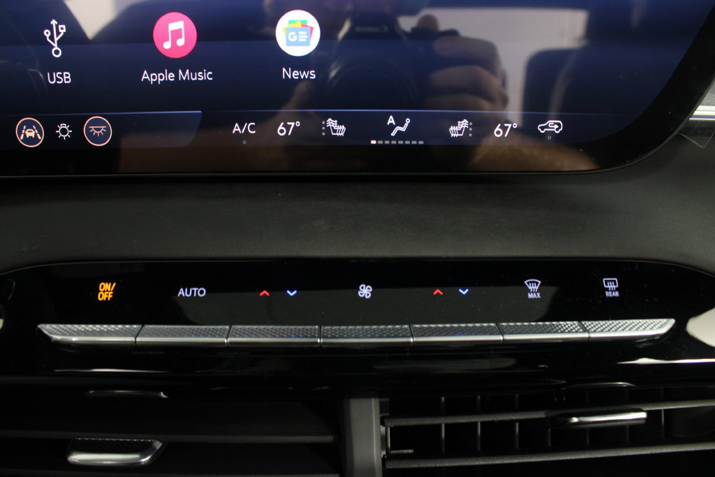 New 2027 Buick Enclave Sport Touring w/ Power Package FWD image 8