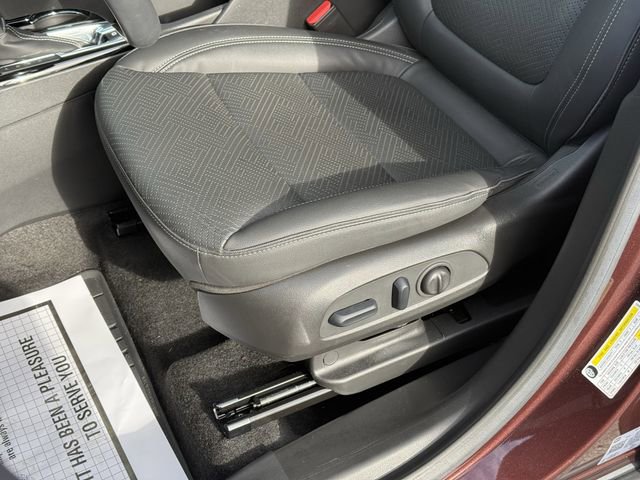 Used 2023 Buick Encore GX Essence w/ Experience Buick Package image 14