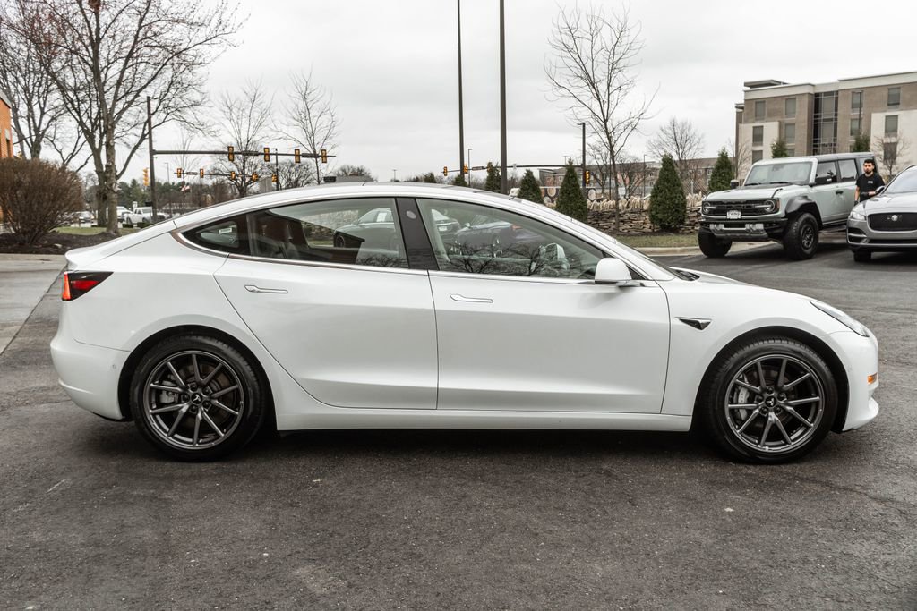 Used 2018 Tesla Model 3 Long Range image 3