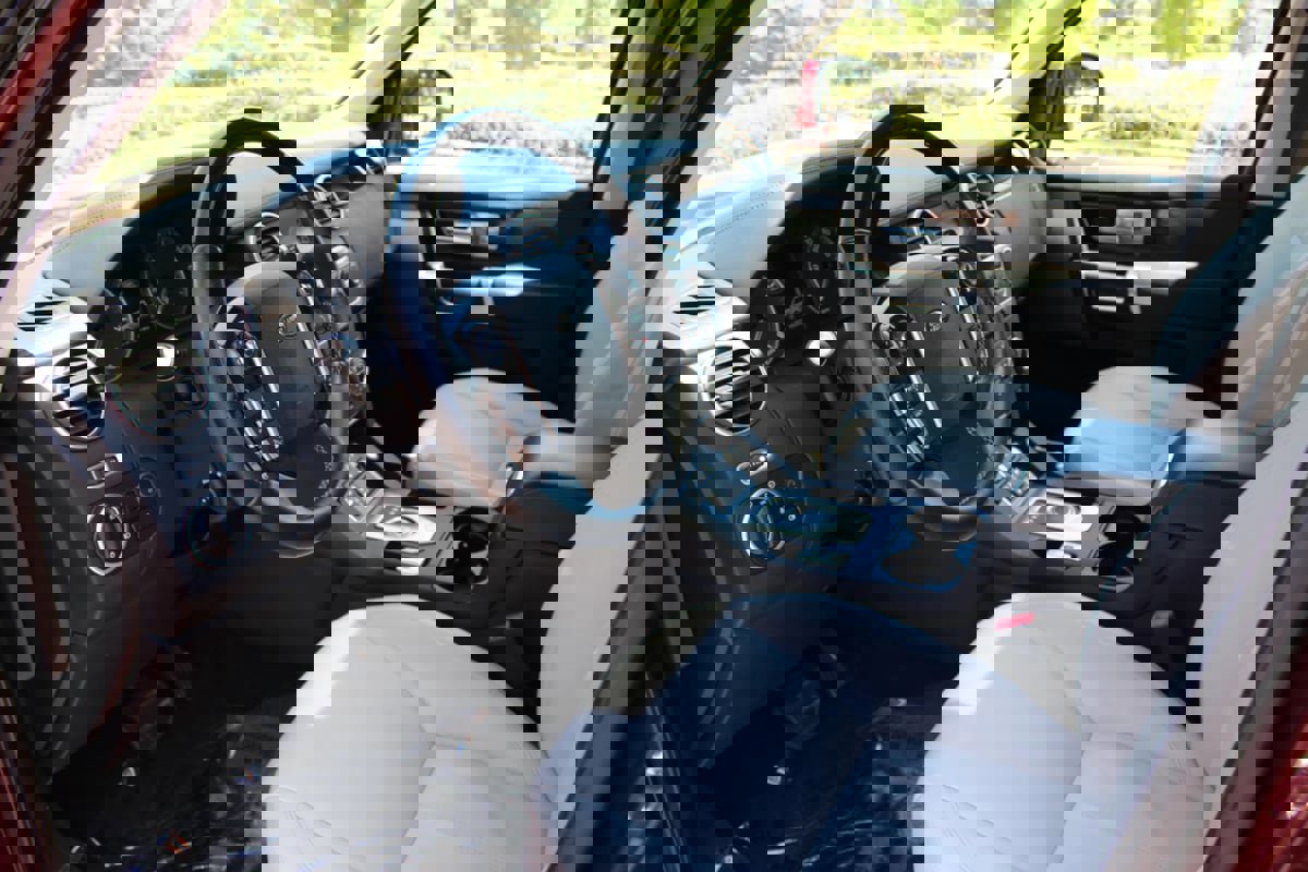 Used 2015 Land Rover LR4 HSE LUX image 19