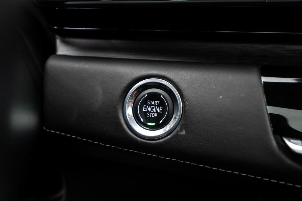 Used 2023 Cadillac Escalade V AWD/4WD image 40