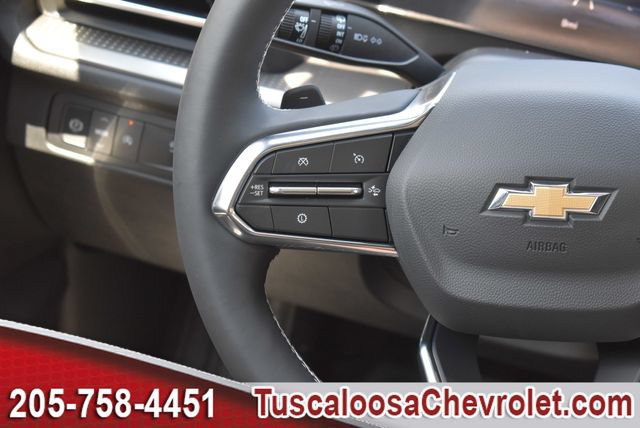New 2027 Chevrolet Traverse LT w/ Sun and Wheel Package FWD image 24