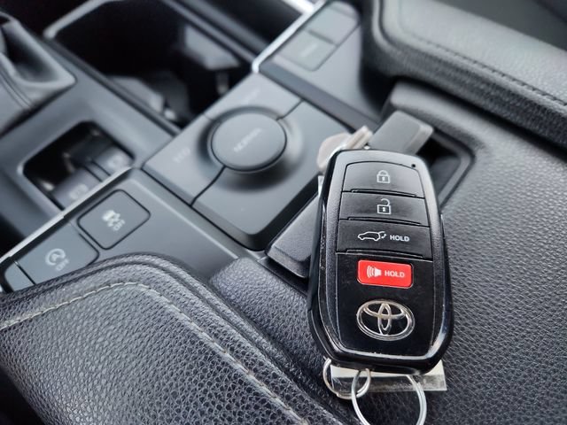 Used 2025 Toyota Grand Highlander FWD image 49