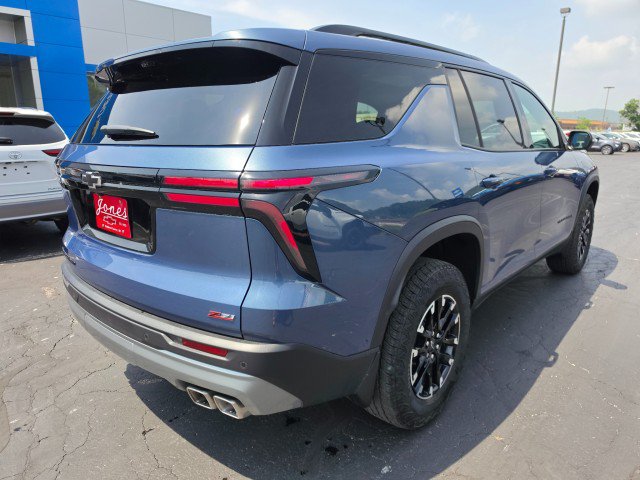 Used 2026 Chevrolet Traverse Z71 w/ Enhanced Driving Package AWD/4WD image 5