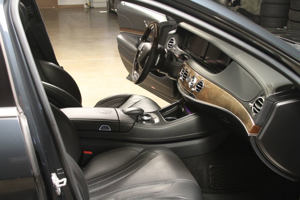 Used 2014 Mercedes-Benz S 63 AMG 4MATIC Sedan w/ Driver Assistance Package image 37