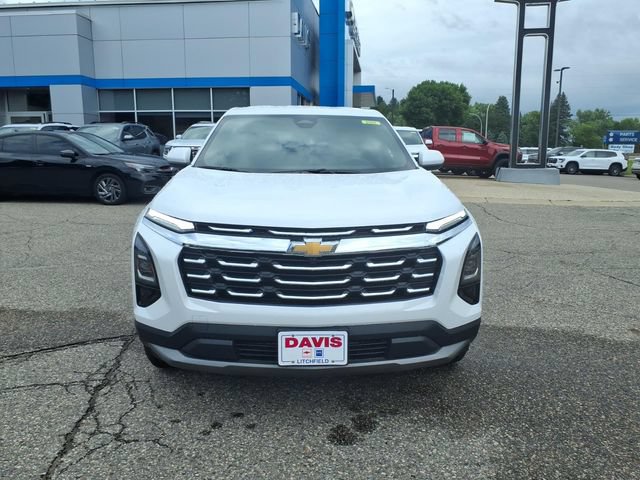 New 2026 Chevrolet Equinox LT w/ Convenience Package II AWD/4WD image 9