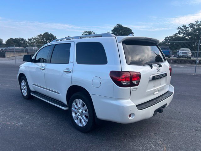 Used 2020 Toyota Sequoia Platinum RWD image 3