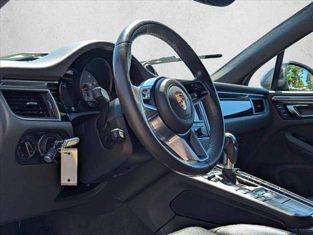 Used 2016 Porsche Macan S AWD/4WD image 10