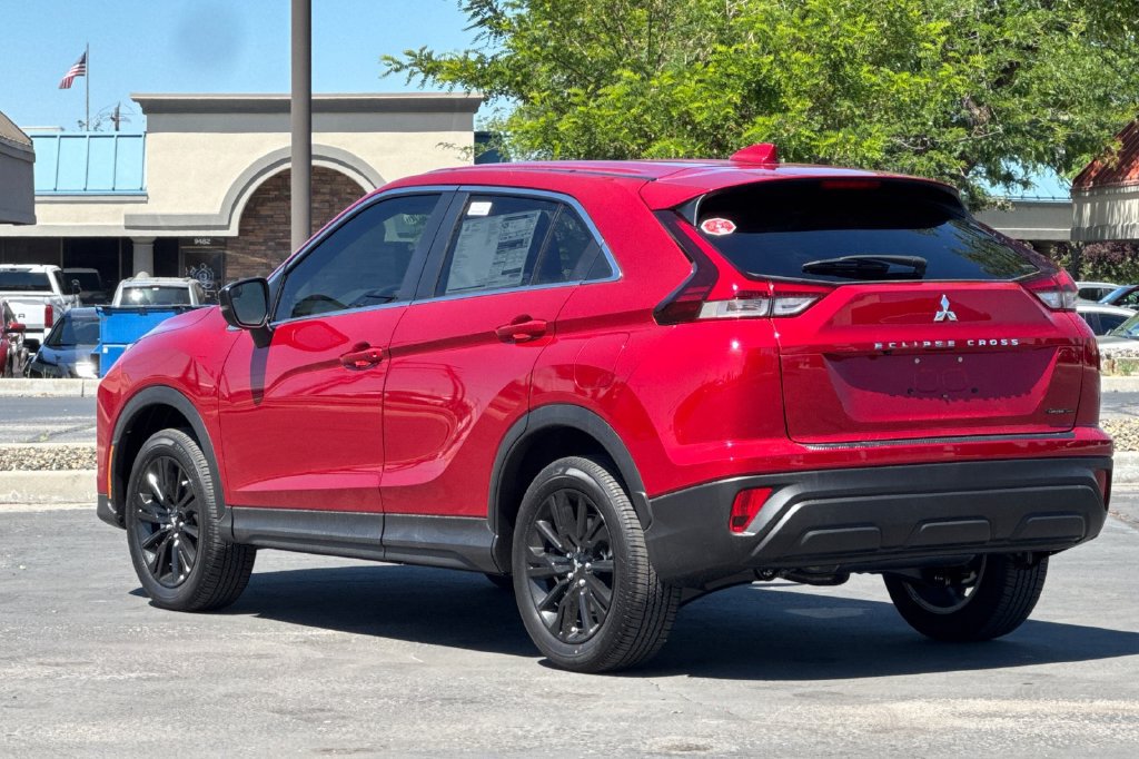 New 2026 Mitsubishi Eclipse Cross LE AWD/4WD image 9