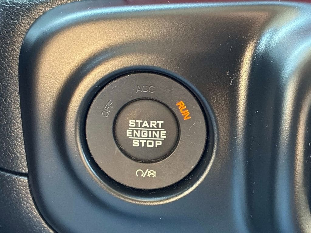 Used 2020 Jeep Wrangler Rubicon w/ Cold Weather Group AWD/4WD image 23