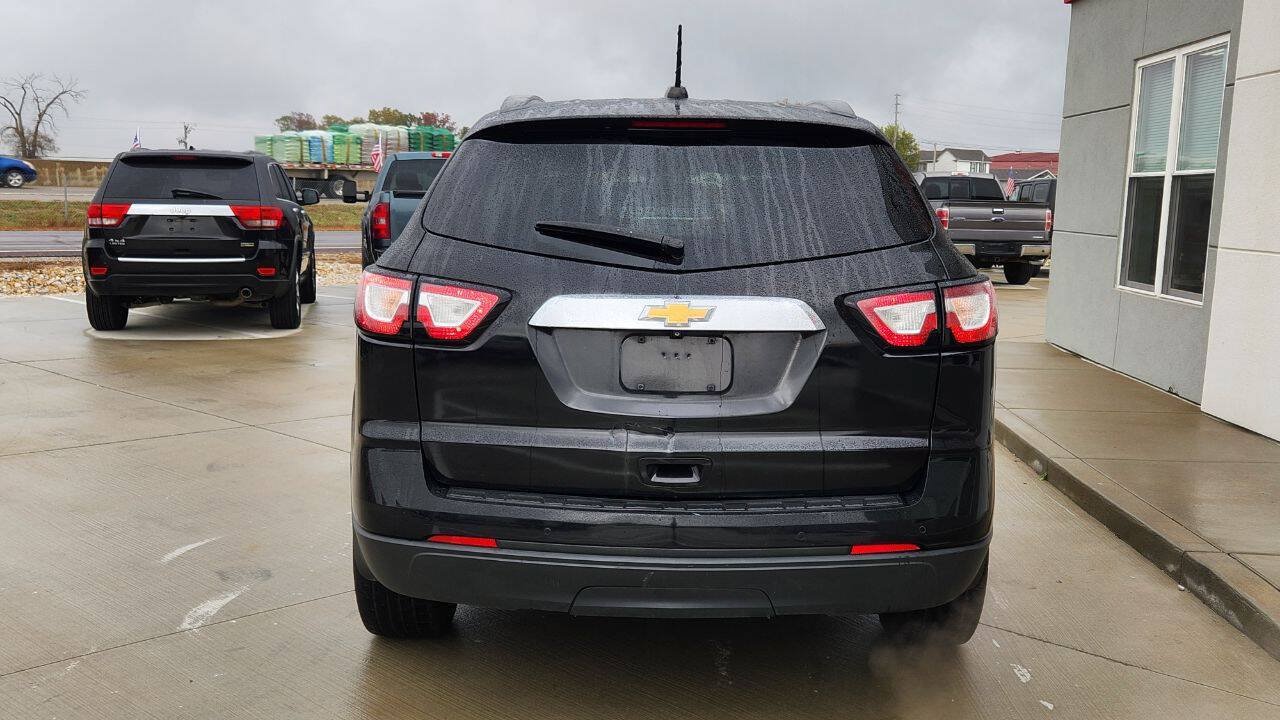 Used 2016 Chevrolet Traverse LT w/ Style and Technology Package FWD image 5