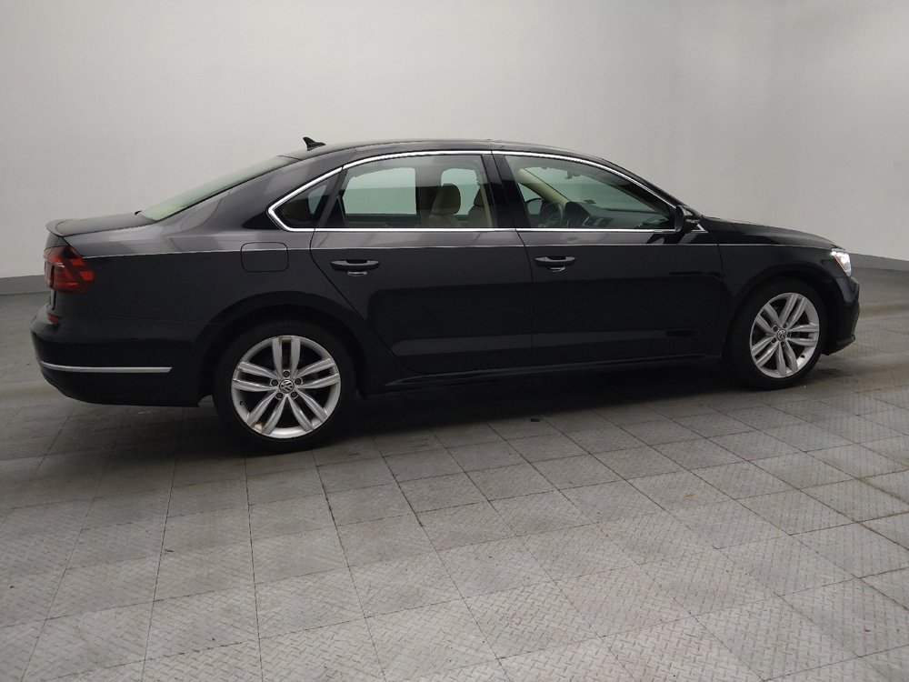 Used 2018 Volkswagen Passat 2.0T SE FWD image 10