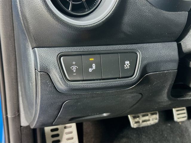 Used 2023 Kia Forte GT-Line w/ GT-Line Premium Package image 19