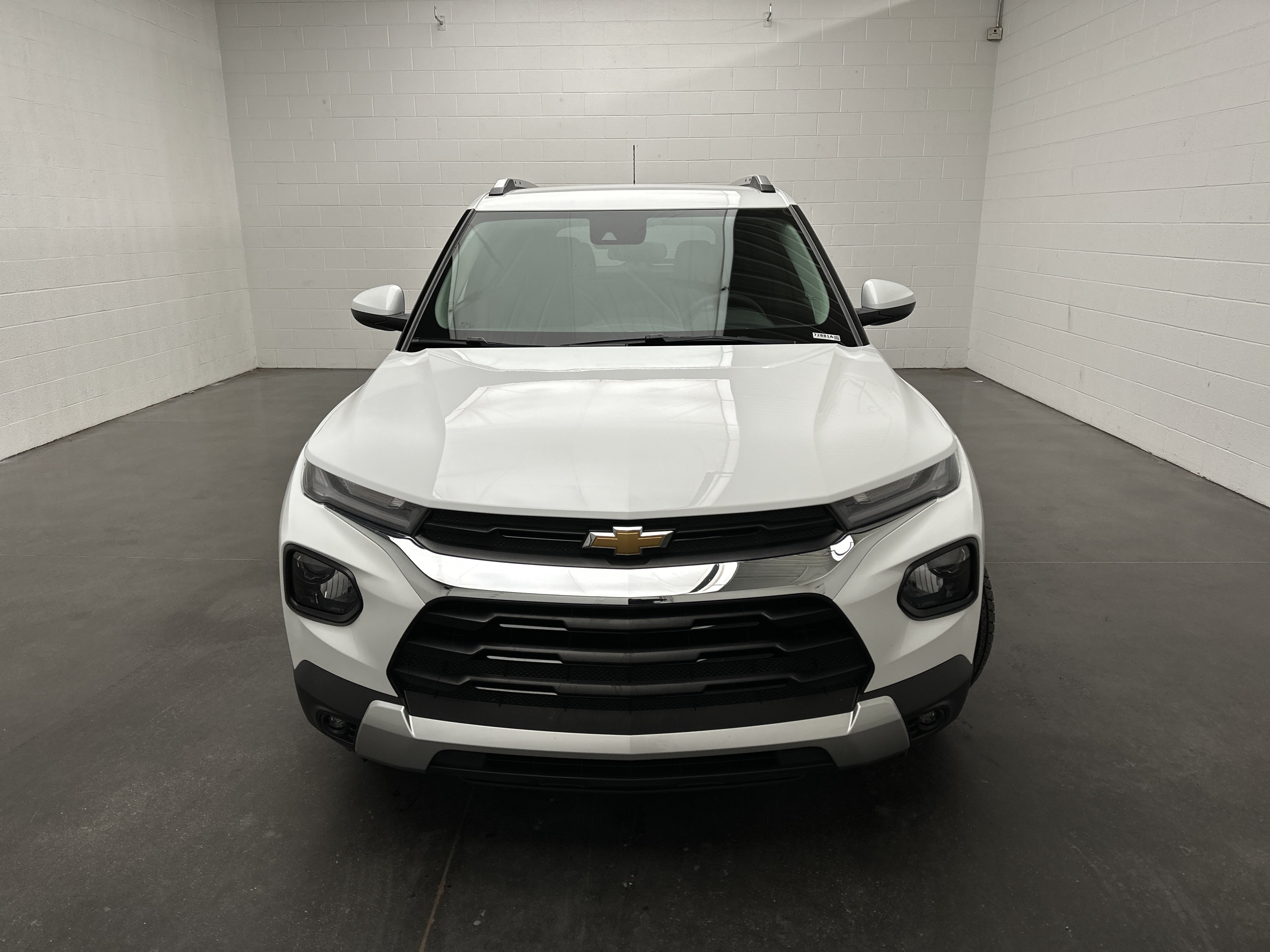 Used 2023 Chevrolet TrailBlazer LT FWD image 3