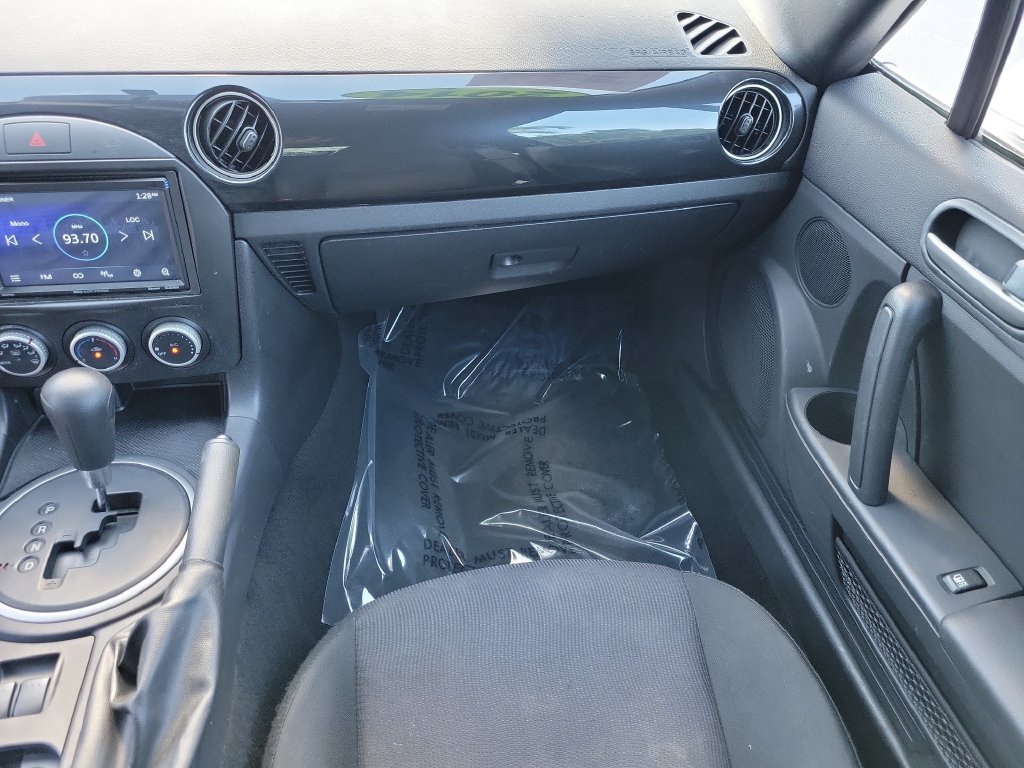 Used 2014 MAZDA MX-5 Miata Sport RWD image 13