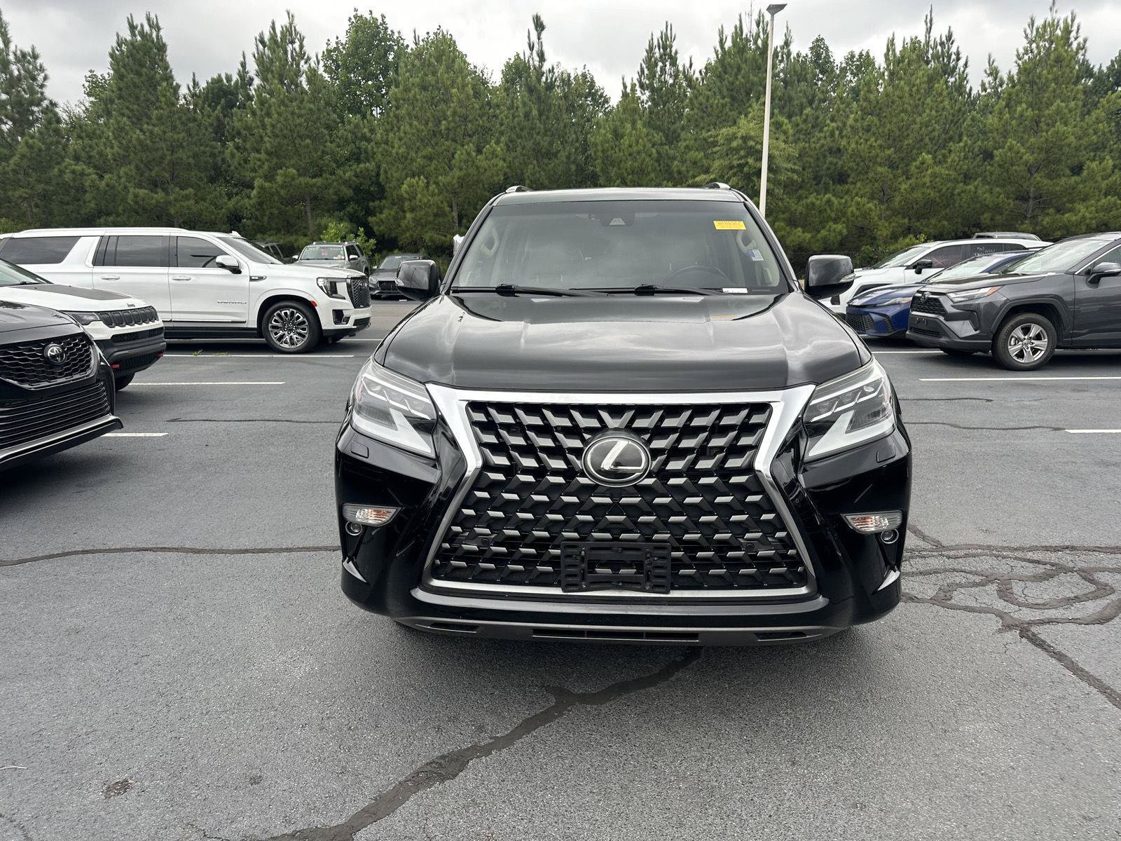 Used 2021 Lexus GX 460 Premium w/ Premium Package AWD/4WD image 3
