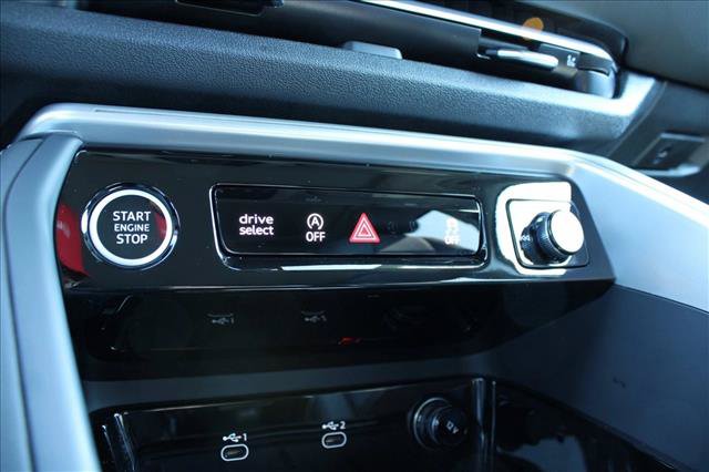 Certified 2025 Audi Q5 Premium w/ Convenience Package AWD/4WD image 20