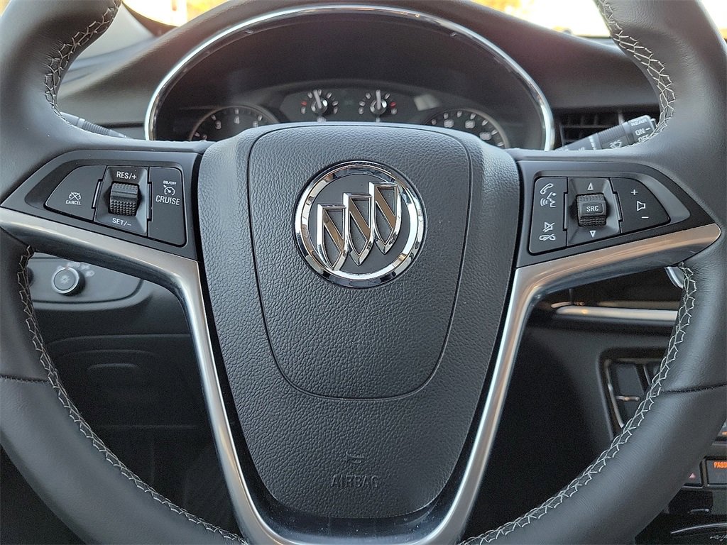 Used 2020 Buick Encore Preferred image 24