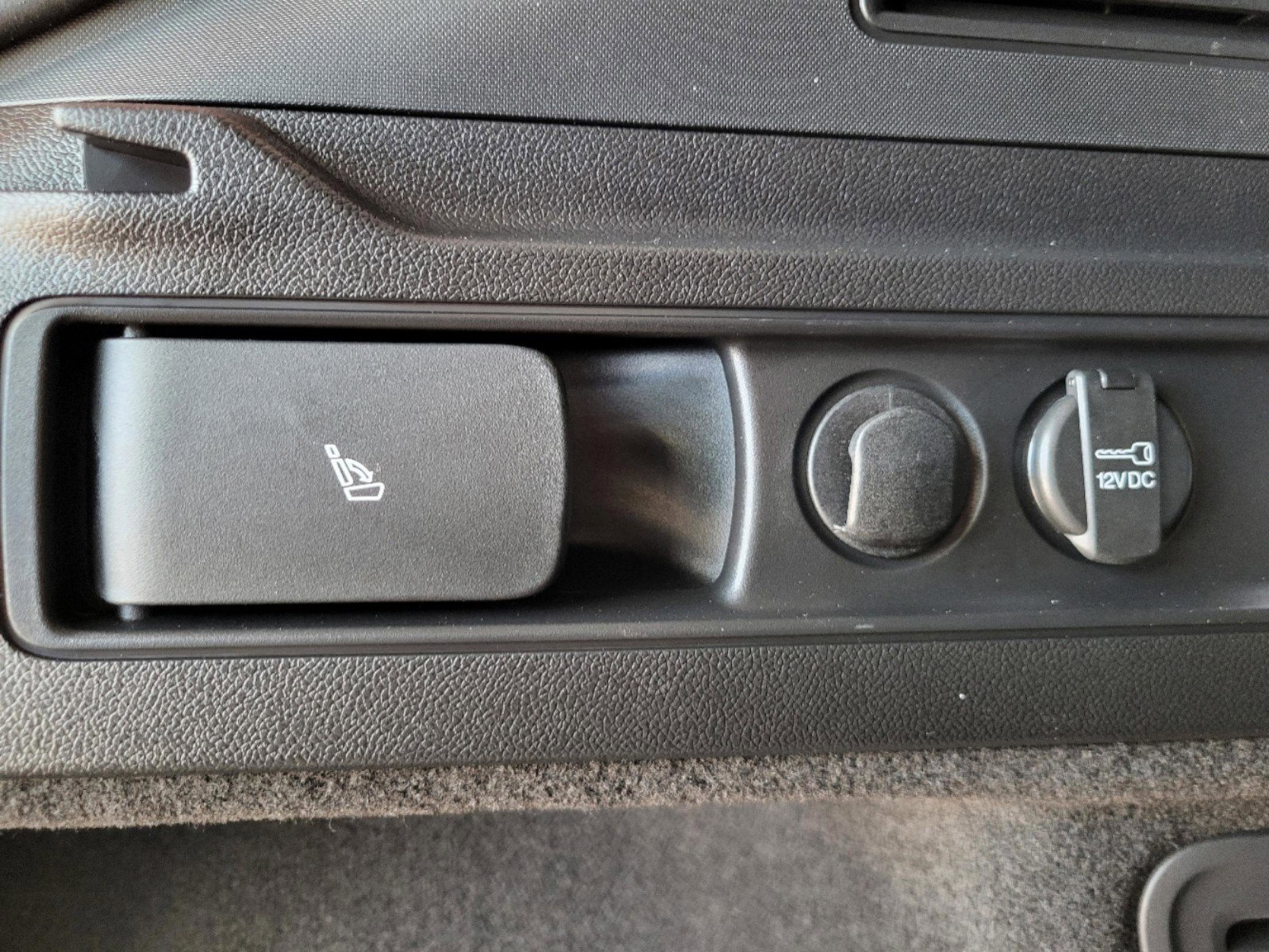 New 2025 Alfa Romeo Stelvio Sprint image 25