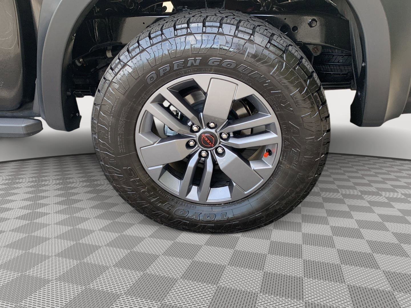 Certified 2025 Nissan Frontier SV w/ SV Convenience Package AWD/4WD image 10