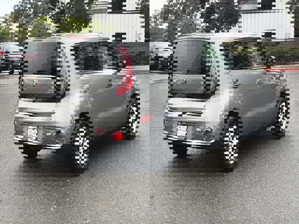 Used 2017 Kia Soul EV-e image 4