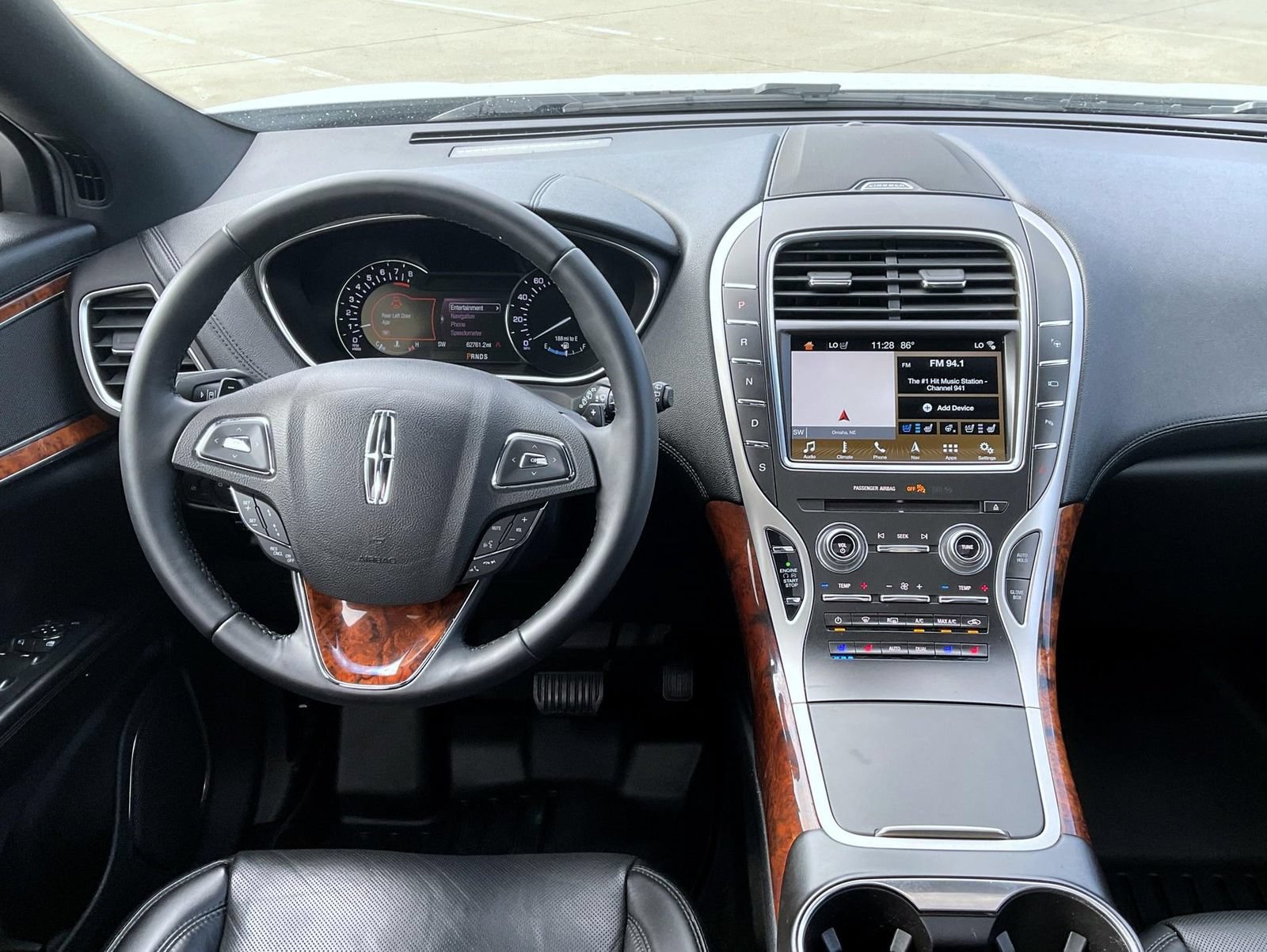Used 2018 Lincoln MKX Reserve w/ Driver Assistance Package AWD/4WD image 14