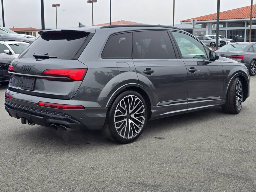 New 2026 Audi SQ7 Premium Plus AWD/4WD image 3