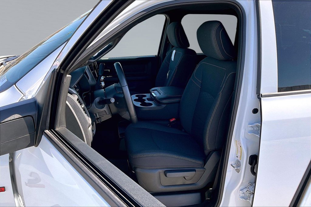 New 2026 RAM 3500 Tradesman AWD/4WD image 3