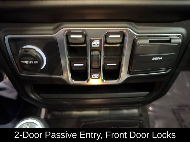 Used 2022 Jeep Wrangler Unlimited Sport image 19