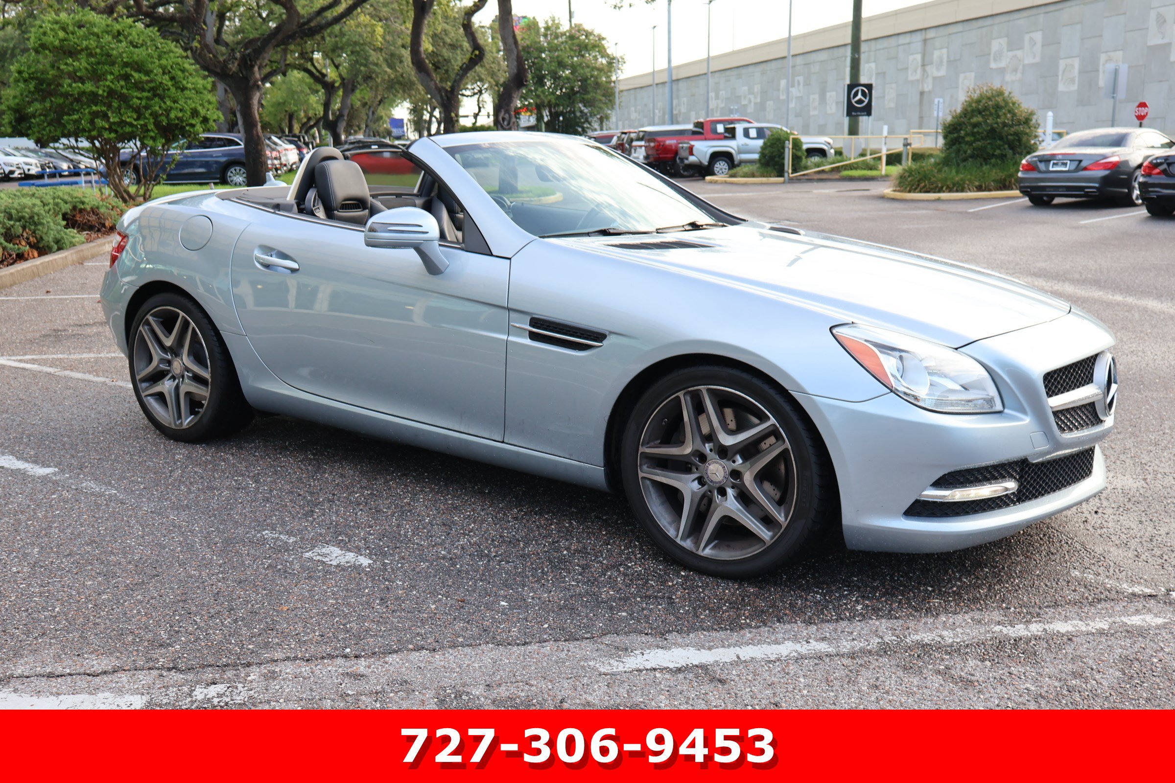 Used 2013 Mercedes-Benz SLK 350 image 12