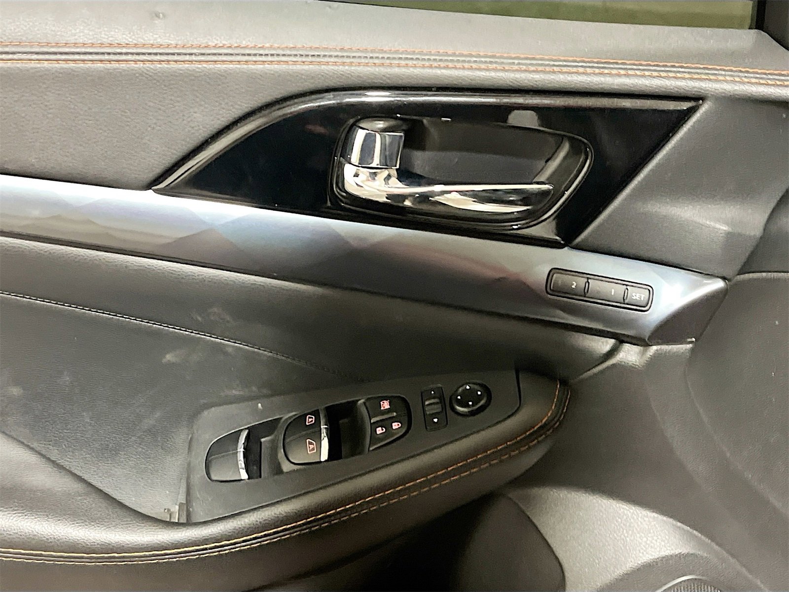 Used 2023 Nissan Maxima SR w/ Sport Mat Group image 18