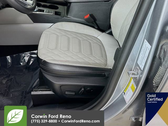 Used 2024 Ford Escape Platinum w/ Premium Technology Package AWD/4WD image 23