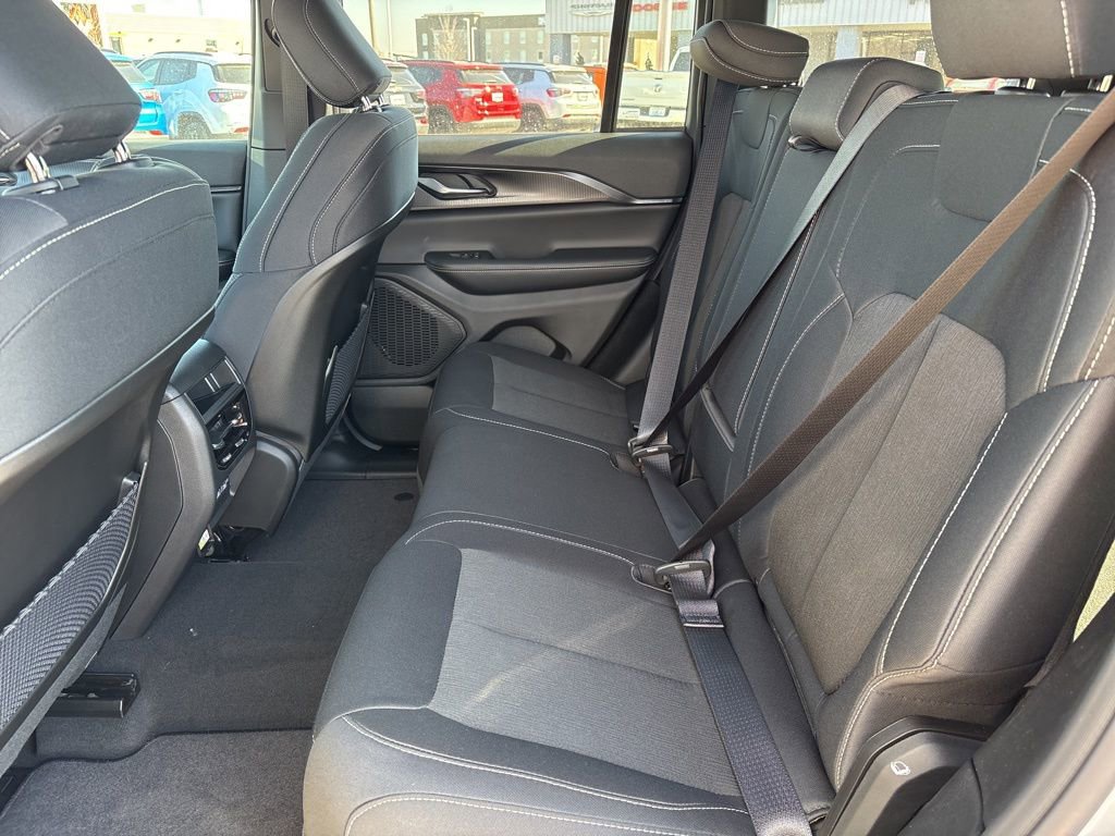 New 2026 Jeep Grand Cherokee Laredo X image 25