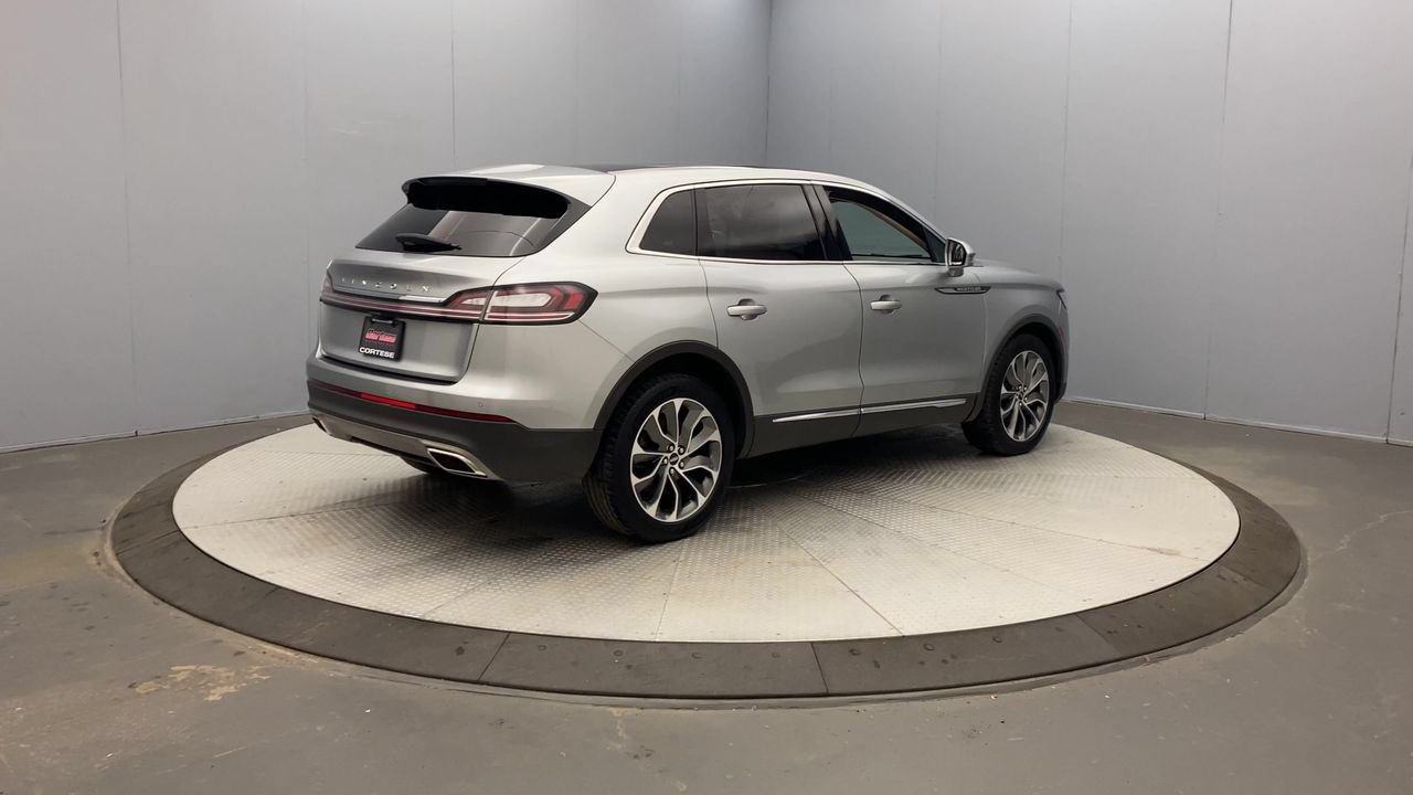 Used 2022 Lincoln Nautilus Reserve AWD/4WD image 5