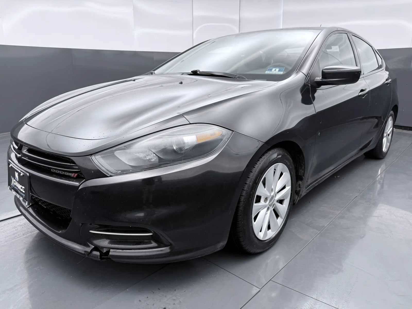 Used 2014 Dodge Dart SXT w/ Sun/Sound Group FWD image 3