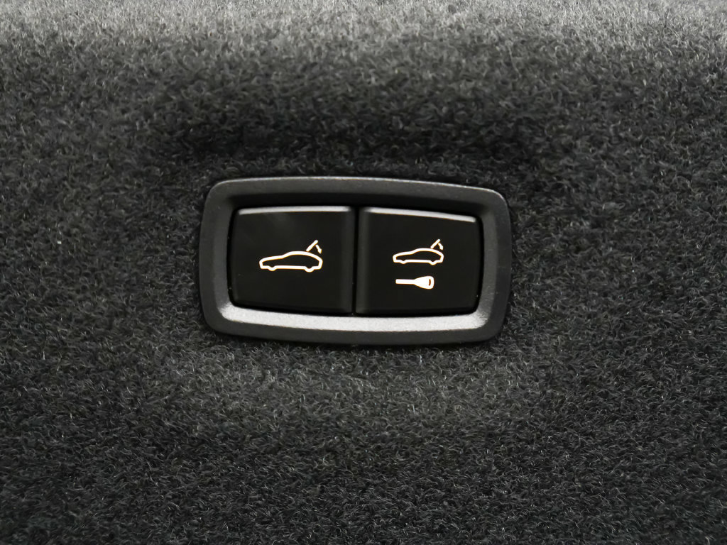 New 2026 Porsche Taycan AWD/4WD image 14