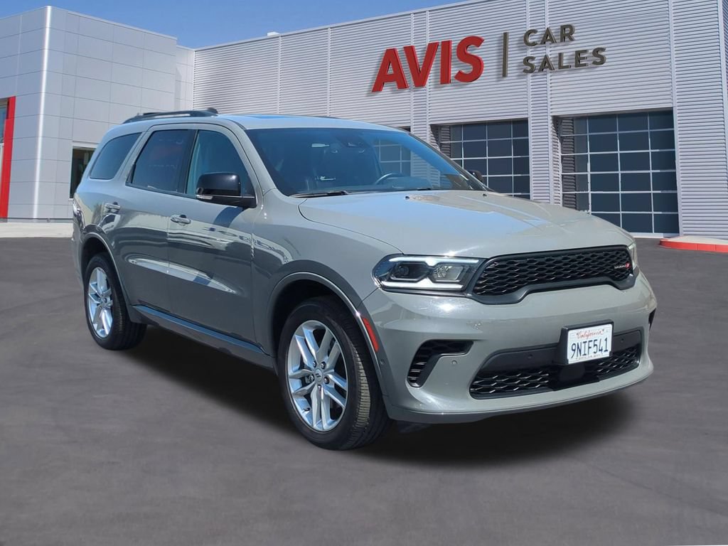 Used 2025 Dodge Durango GT AWD/4WD image 3