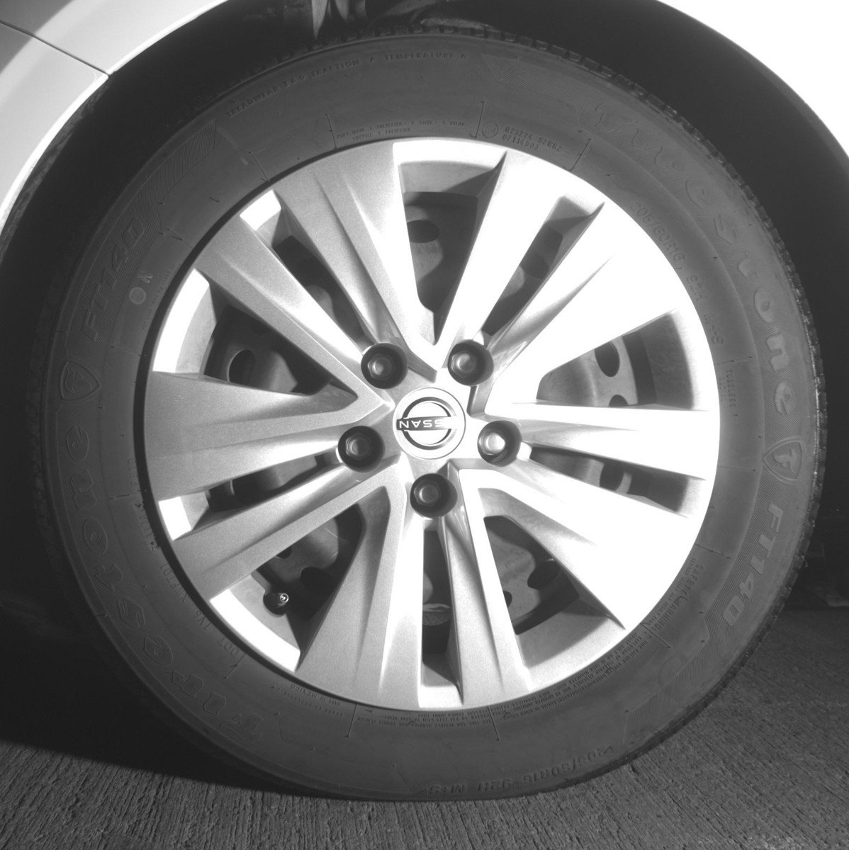 Used 2025 Nissan Sentra S image 12